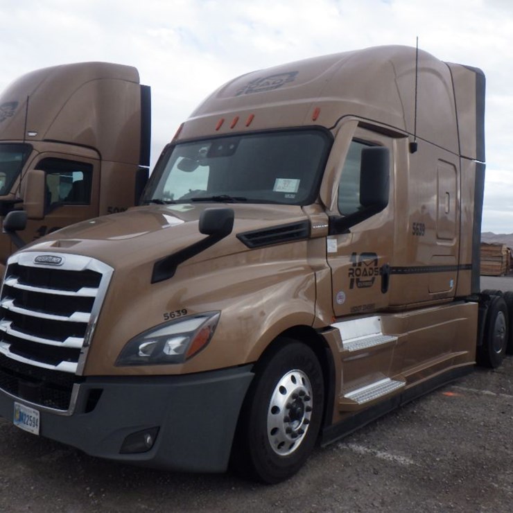 2023 FREIGHTLINER CASCADIA 126