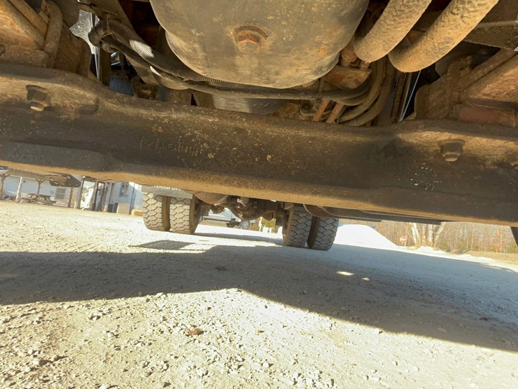 2013-international-durastar-4400-image-132