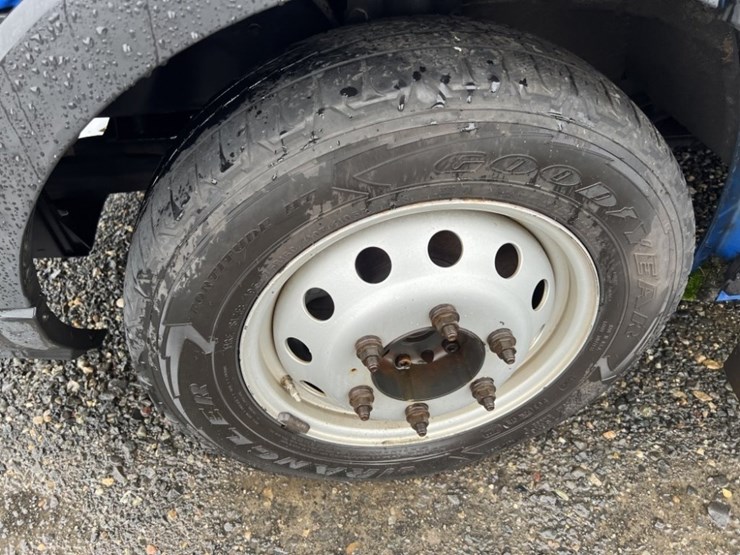 2019-ford-transit-image-28