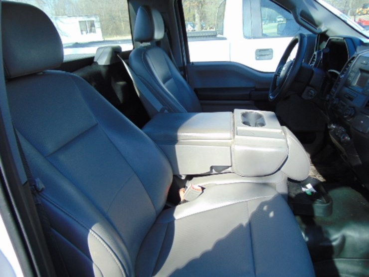 2019-ford-f150-xl-image-11