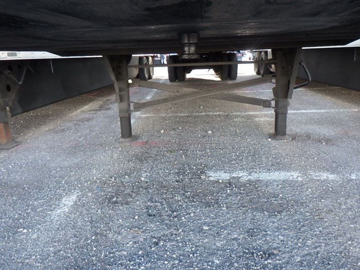 2022-utility-4000d-x-image-4