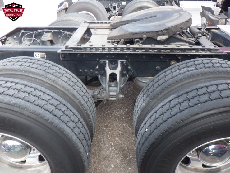 2020-kenworth-t680-image-4