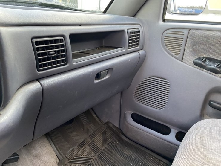 1997-dodge-ram-2500-image-19