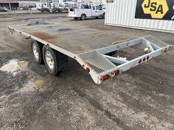 2008-bentley-t/a-sno-cat-trailer-image-6