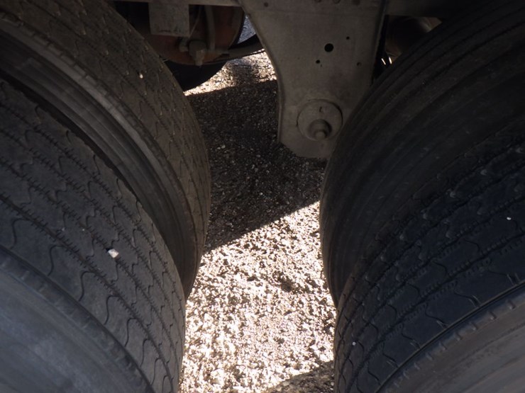 2017-utility-3000r-image-15