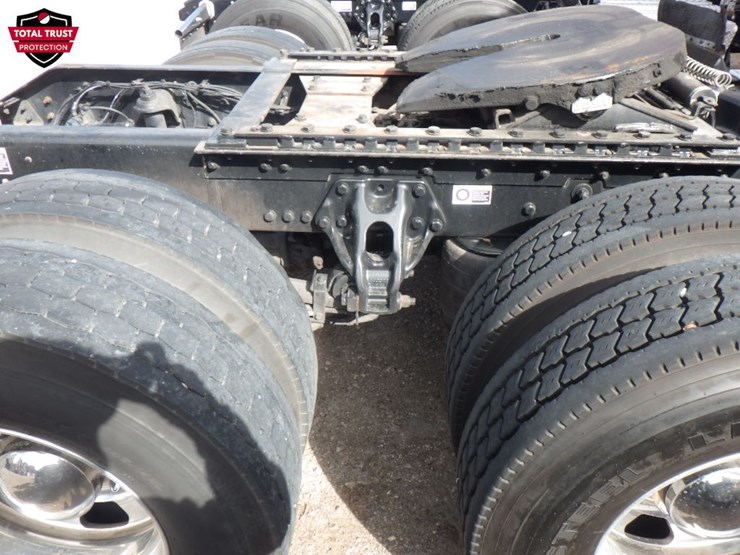 2020-kenworth-t680-image-4