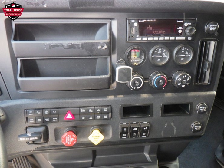 2024-freightliner-cascadia-126-image-20