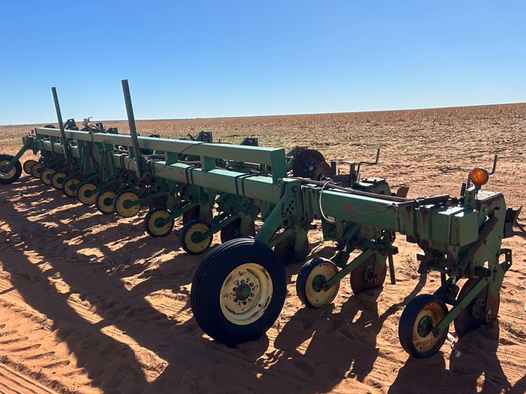 john-deere-886-image-4