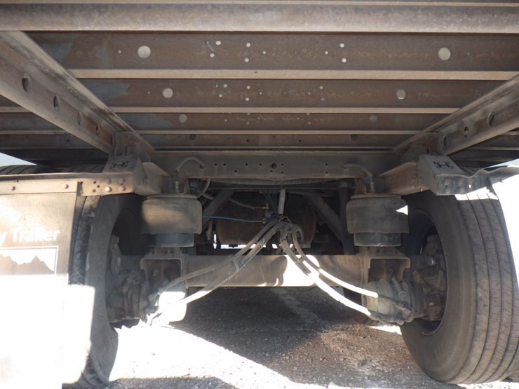 2016-utility-3000r-image-11