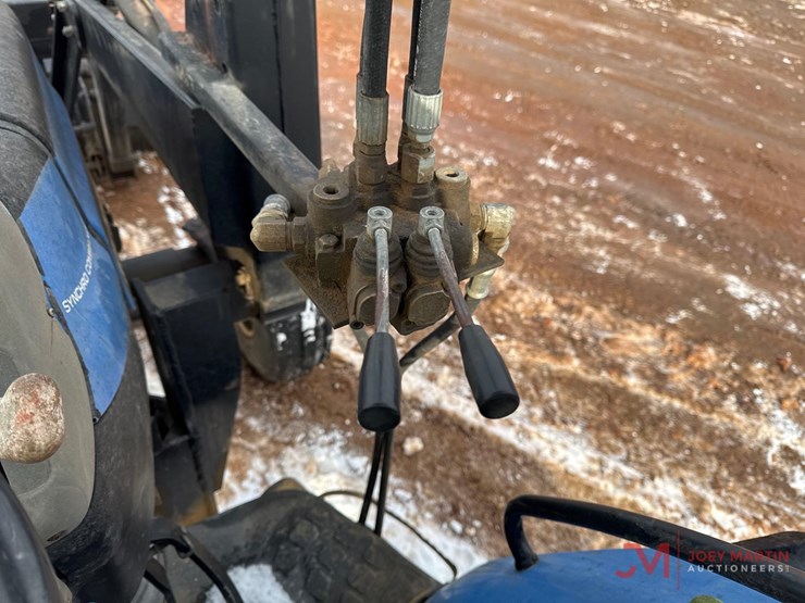 new-holland-tn75-image-14