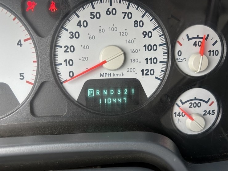 2009-dodge-ram-5500-image-28