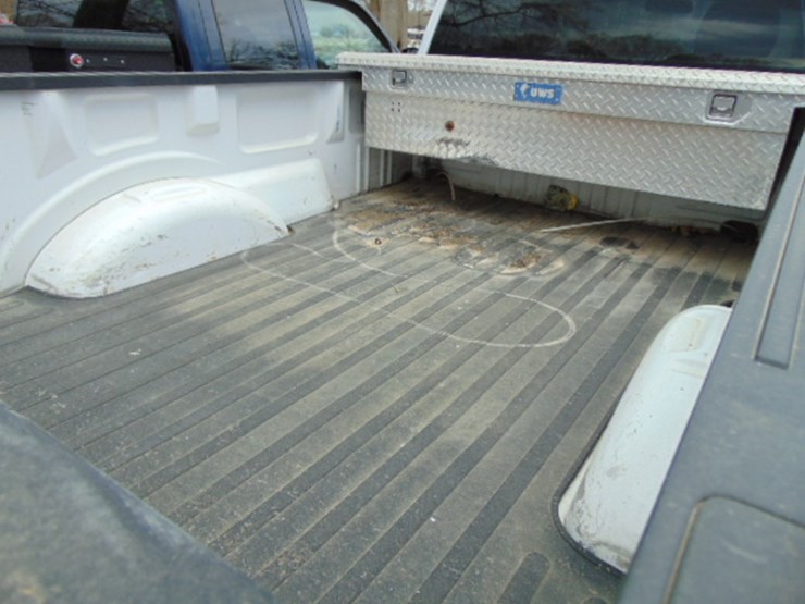 2017-ford-f150-xl-image-4