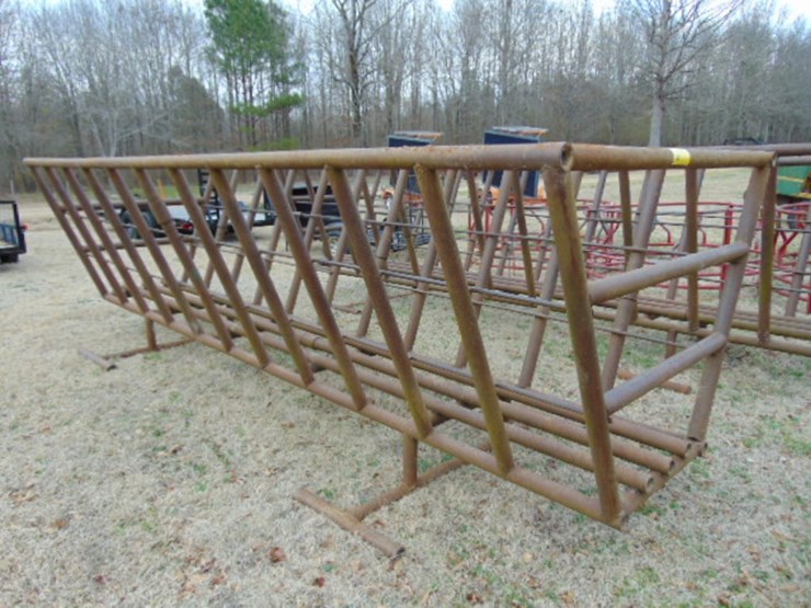 20'-pipe-hay-feeder-image-1