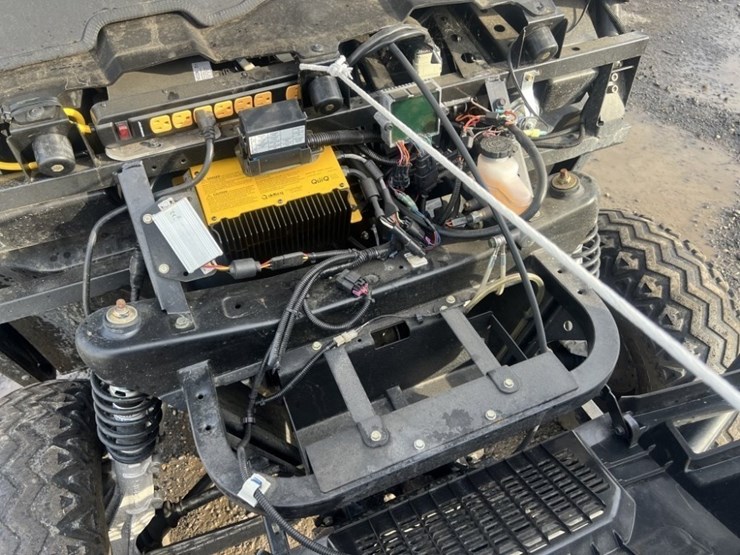 2010-polaris-ranger-ev-image-15