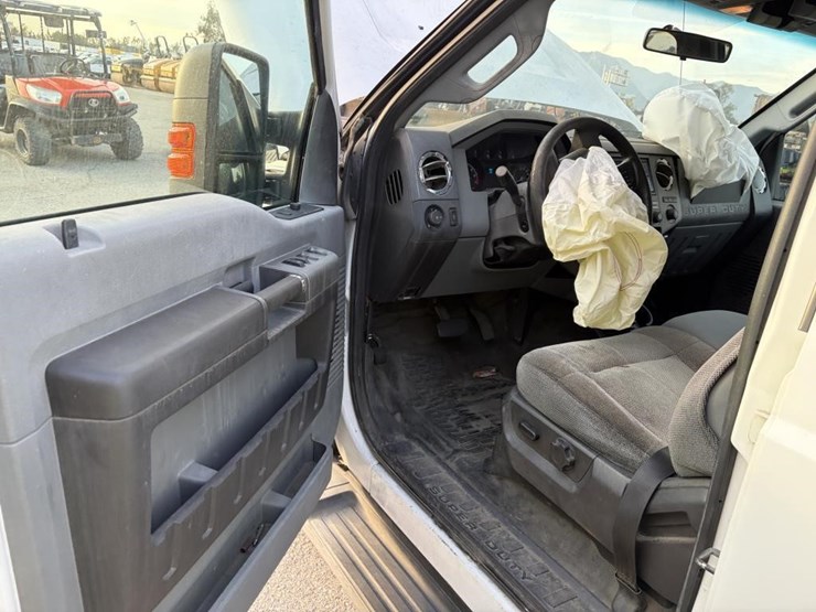 2012-ford-f250-image-15