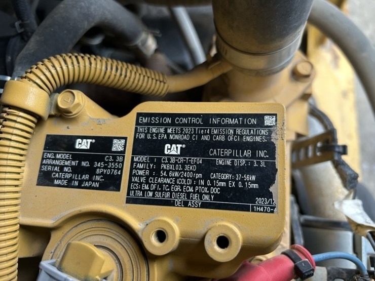 2021-caterpillar-289d3-image-40