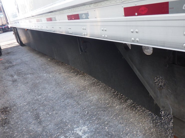 2022-utility-4000d-x-image-5