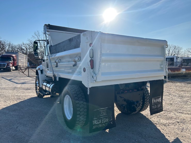 2013-international-durastar-4400-image-14