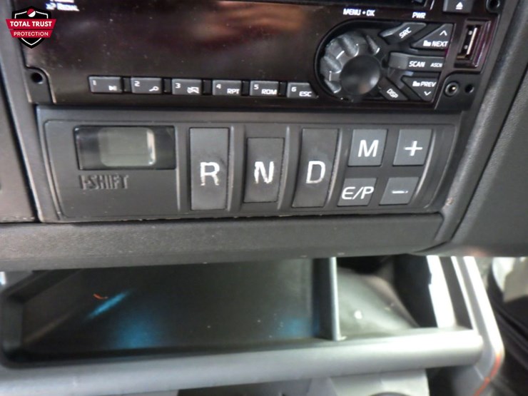 2020-volvo-vnl-760-image-19