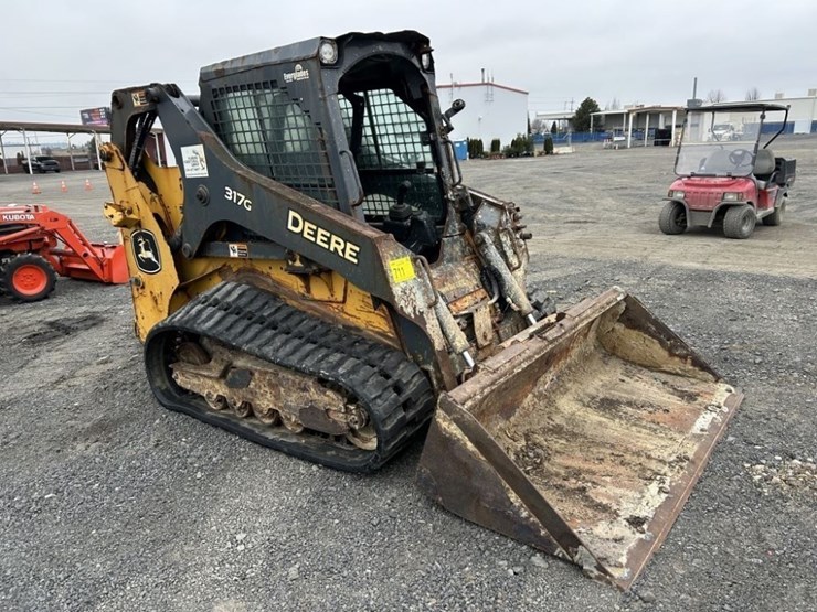 2023-deere-317g-image-7