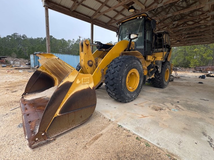 2015-caterpillar-950m-image-1