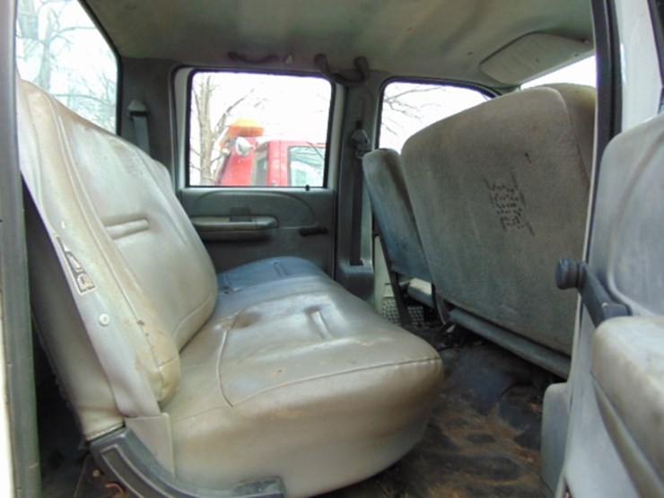 2004-ford-f750-image-8