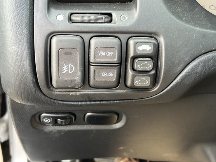 2003-acura-3.2tl-type-s-sedan-image-25