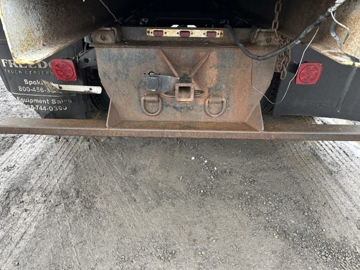 1997-chevrolet-c6500-chip-truck-image-35