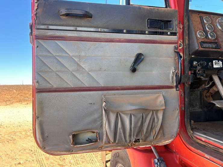 1996-international-9200-image-20