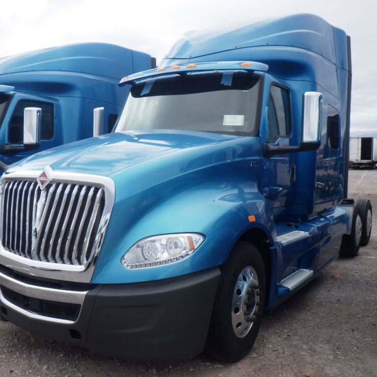 2020 INTERNATIONAL LT