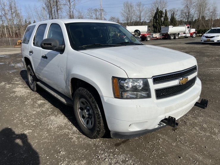 2012-chevrolet-tahoe-image-2