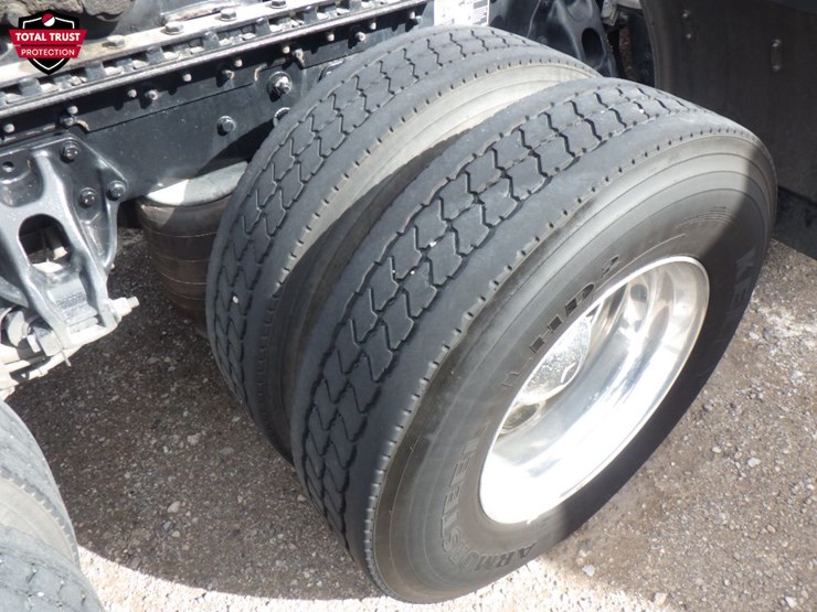 2020-kenworth-t680-image-5