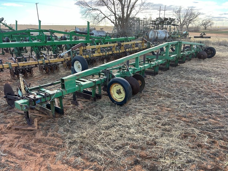 #94-•-sam-stevens-crop-slide-image-1