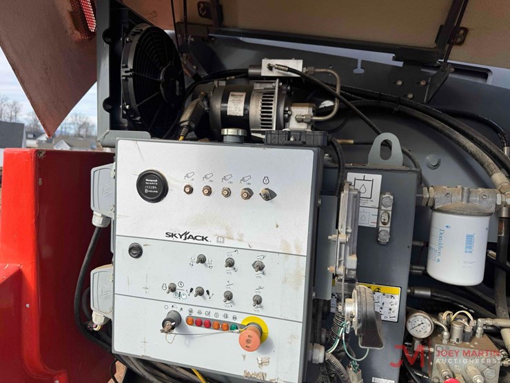 2015-skyjack-sj66t-image-7