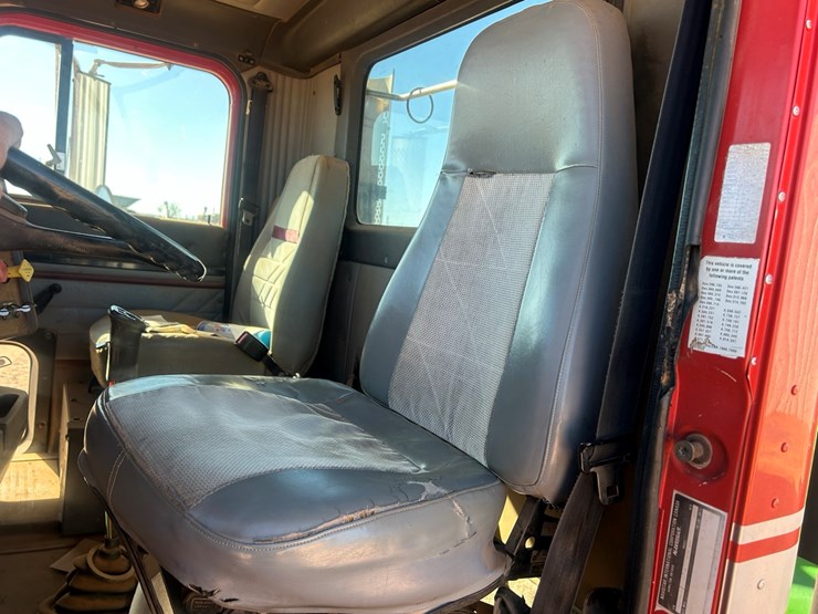 1996-international-9200-image-22