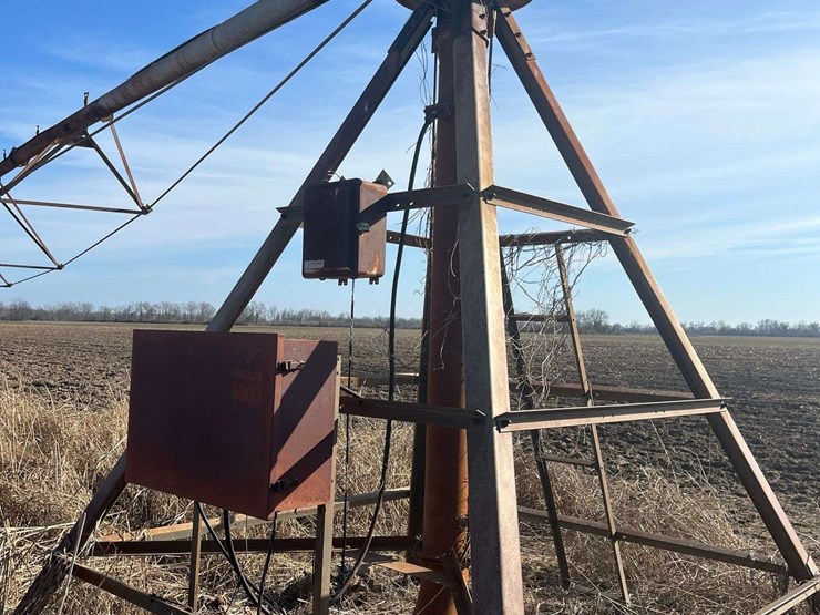 valley-6000-14-tower-pivot-image-4