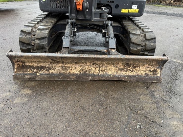 2022-doosan-dx85r-3-image-15