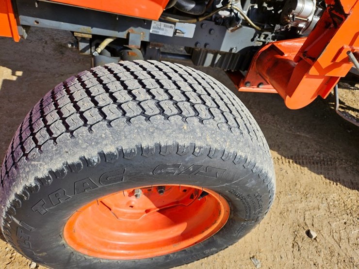 kubota-m5400-image-19