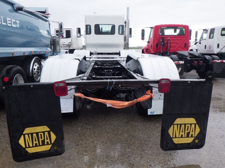 2014-kenworth-t660-image-9