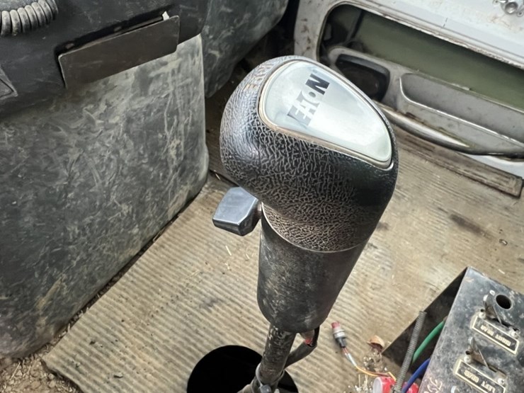 1995-ford-l9000-image-31