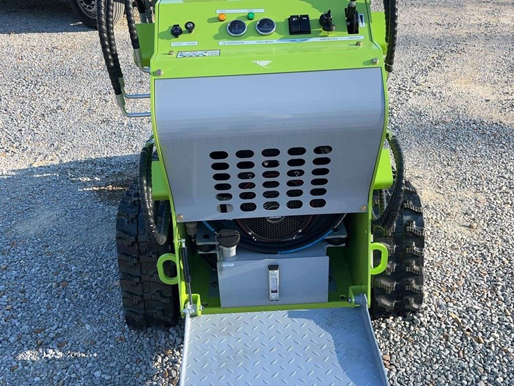 unused-mini-skid-steer-loader-image-9
