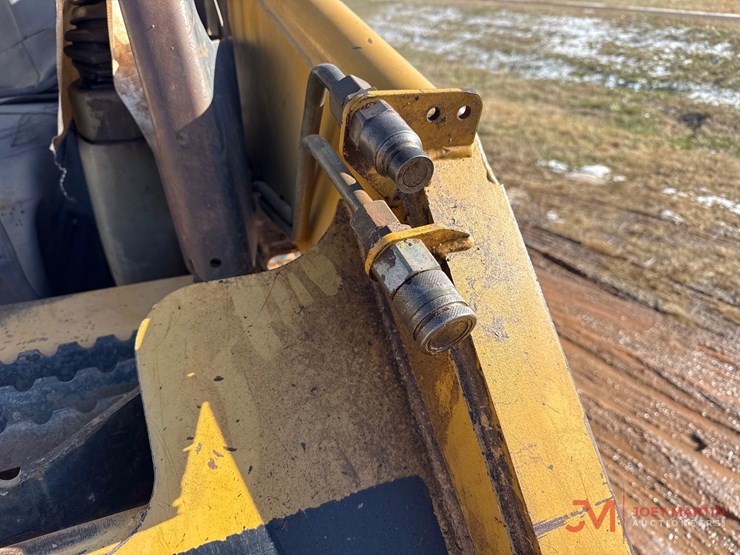 2003-caterpillar-277-image-8