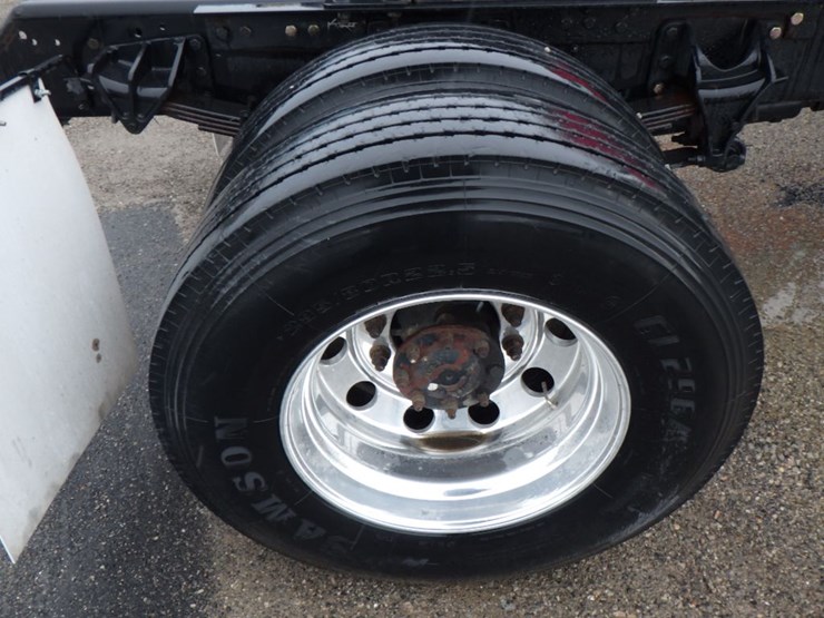 2011-international-workstar-7300-image-5