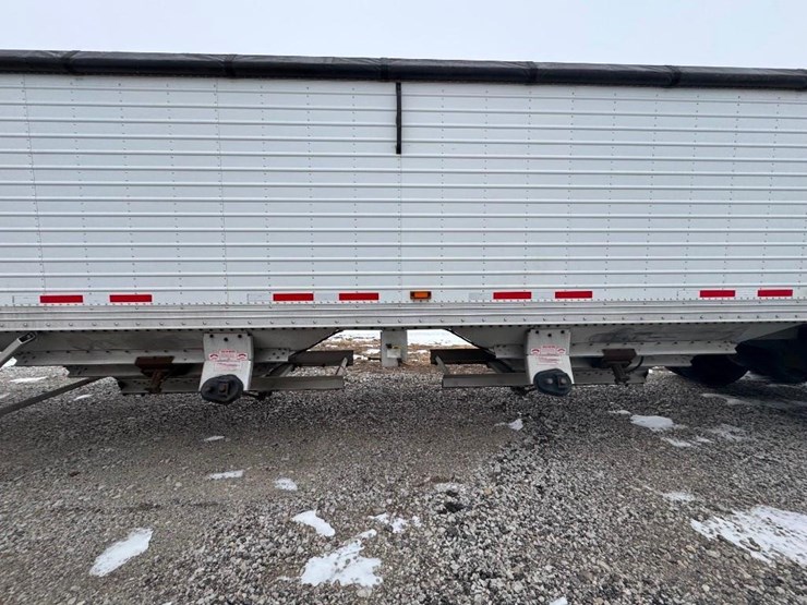 2017-timpte-hopper-bottom-image-6