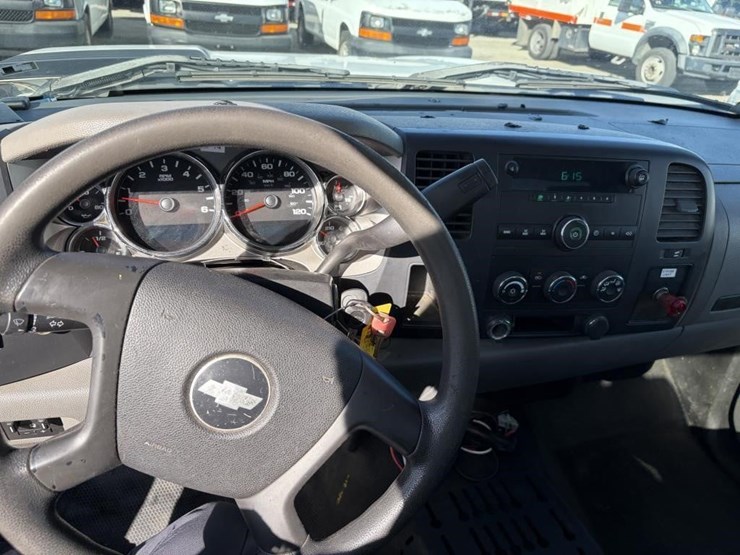 2008-chevrolet-2500-image-7