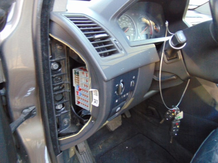 2010-volvo-xc90-image-7