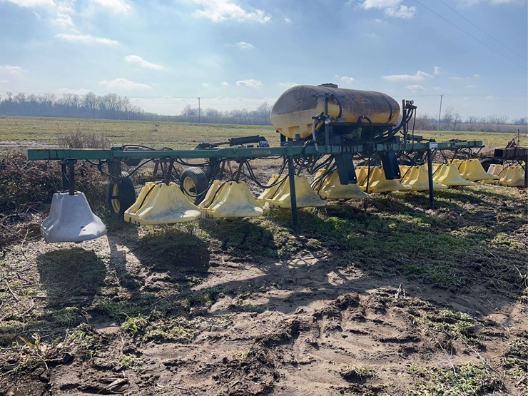 red-ball-row-hood,-8-row-image-1