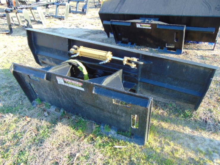 skid-steer-tilting-dozer-blade-image-2