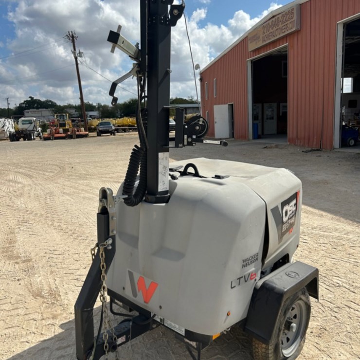 WACKER NEUSON LIGHT TOWER