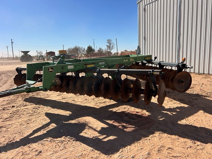 john-deere-670-image-10